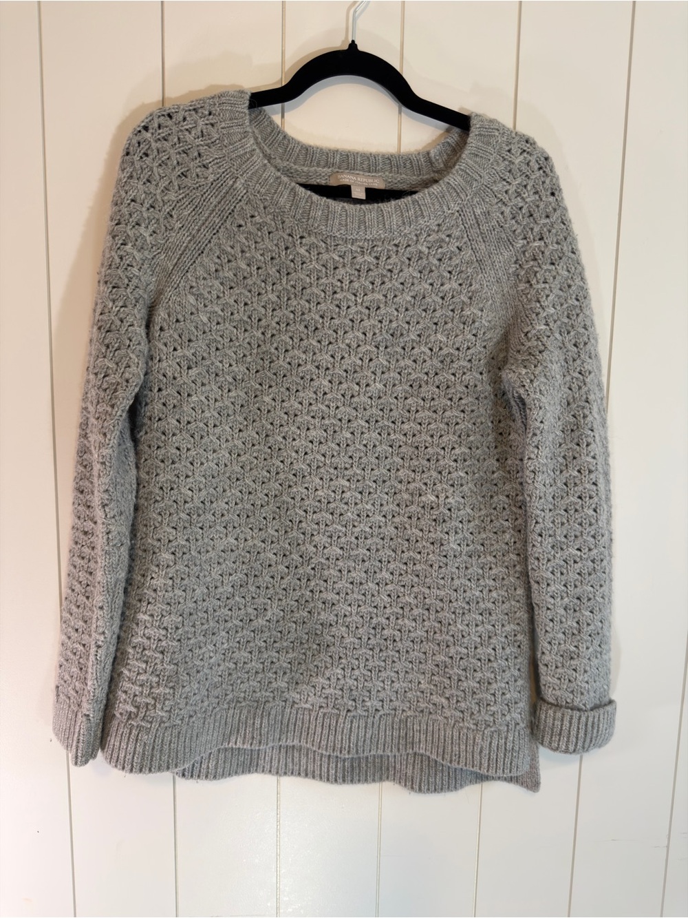 Banana Republic Light Gray Textured Crewneck Sweater